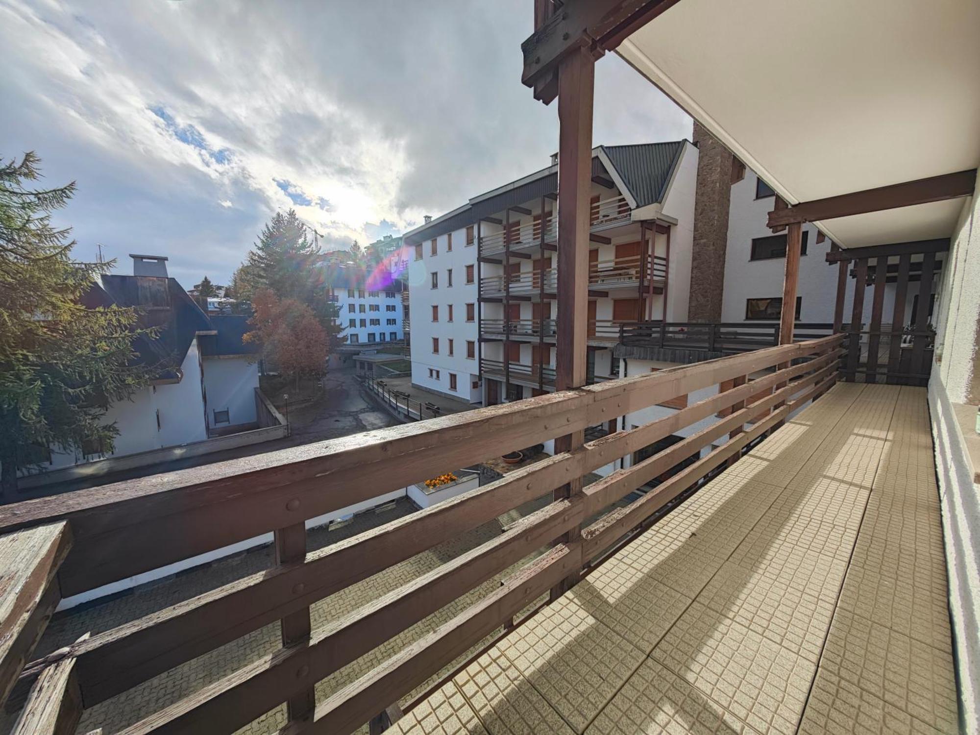 Hostdomus - Il Cerbiatto Apartment Сестриере Экстерьер фото