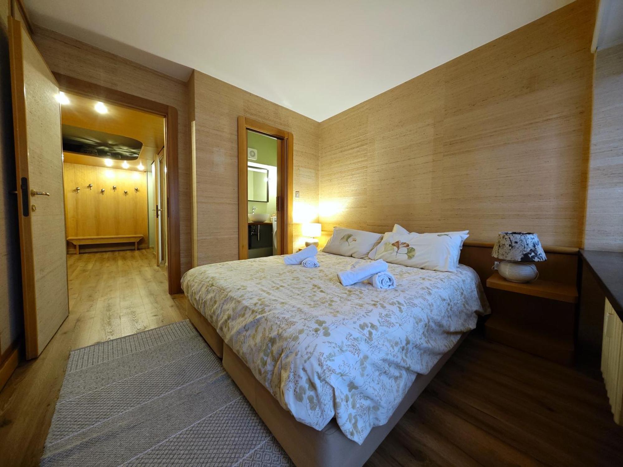 Hostdomus - Il Cerbiatto Apartment Сестриере Экстерьер фото